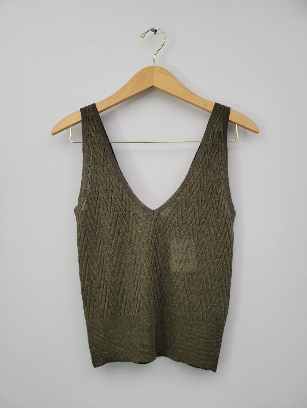 NWT Zara Thin Knit Metallic Green V Neck Sleeveless Casual Top Sz Small